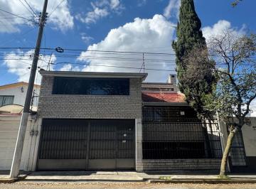 Casa de 3 habitaciones, Toluca · Casa Venta Renta Toluca Prolongación Vicente Guerrero Remodelada Cerca de Tollocan