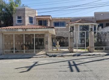 Casa · 580m² · 4 Recámaras · Casa en Venta en Rincon de La Sierra – Guadalupe Nl