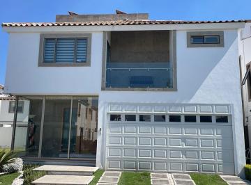 Casa · 363m² · 3 Recámaras · 2 Estacionamientos · Casa en San Miguel Totocuitlapilco