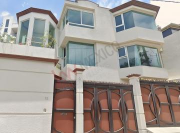 Casa de 5 habitaciones, Naucalpan de Juárez · Casa Familiar en Venta. Fraccionamiento Privado. Cerca de Lomas Verdes y La Fes Acatlán