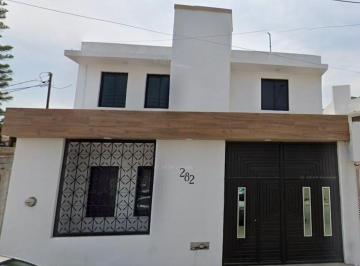 Casa de 4 habitaciones, Corregidora · Recuperación Bancaria en Queretaro