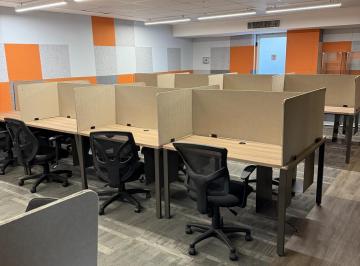 Oficina · 43m² · 2 Estacionamientos · Oficina Equipada y Amueblada