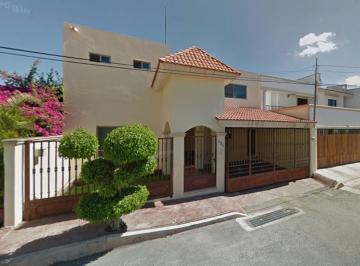 Casa de 5 habitaciones, Mérida · Inmueble en Venta Ubicado en Merida, Yucatan