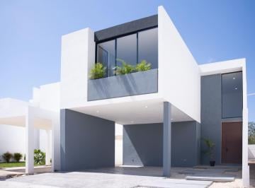Casa en condominio · 245m² · 3 Recámaras · 2 Estacionamientos · Casa en Venta en Privada Residencial con Alberca y Amenidades