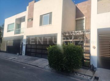 Casa · 260m² · 3 Recámaras · 2 Estacionamientos · Casa en Renta en Col. Cumbres Elite Sector Villas en Monterrey