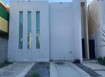 Casa de 3 habitaciones, Victoria · Casa en Venta, Barrio de Pajaritos