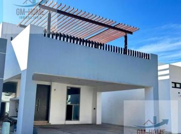 Casa · 203m² · 3 Recámaras · 2 Estacionamientos · Casa en Fraccionamiento Sábalo Cerritos