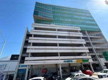 Oficina · 188m² · 7 Estacionamientos · Oficina en Venta en Valle Oriente - Monterrey