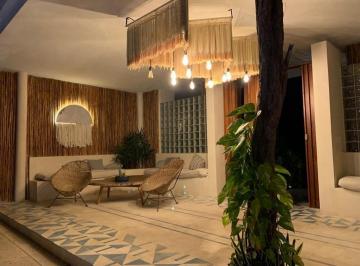 Departamento · 190m² · 2 Recámaras · 2 Estacionamientos · En Venta Penthouse con Roof Top Amueblado en Tulum