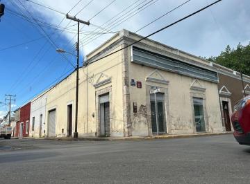 Casa · 225m² · 3 Recámaras · 4 Estacionamientos · Venta Casa Colonial en Esquina por La Plancha Centro Para Remodelar