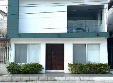 Casa · 245m² · 4 Recámaras · Casa en Obrera