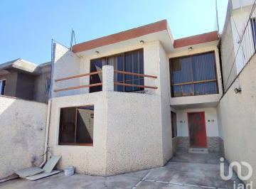 Casa · 152m² · 3 Recámaras · 3 Estacionamientos · Casa en Venta en Valle de Aragón