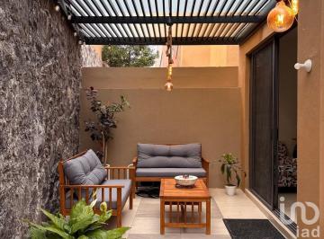 Casa · 132m² · 3 Recámaras · 2 Estacionamientos · Casa en Venta Zibata, Frente Al Parque Jamadi