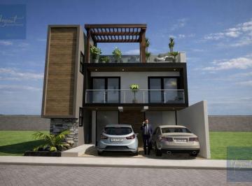 Casa · 180m² · 3 Recámaras · 2 Estacionamientos · Casa con Doble Altura y Roof Garden en Privada | Ideal Para Familias a 10 Min del Centro de Tlaxcala