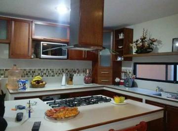 Casa de 3 habitaciones, San Luis Potosí · Hermosa Casa en Pozos, en Esquina. 3 Recamaraa, 3 Baños Completos,2 Cocheras