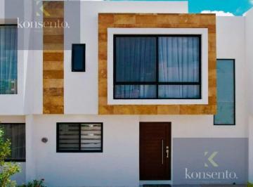 Casa en condominio · 122m² · 3 Recámaras · 2 Estacionamientos · Casa en Condominio en Juriquilla