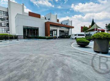Departamento · 214m² · 3 Recámaras · 3 Estacionamientos · Departamento en Av de Los Bosques Tiara