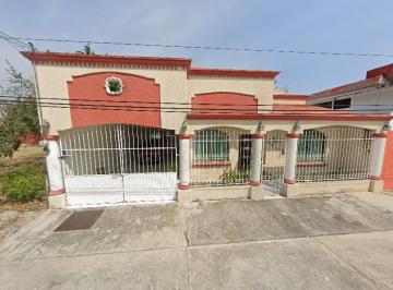 Casa de 4 habitaciones, Comalcalco · Casa en Venta en Comalcalco Tabasco