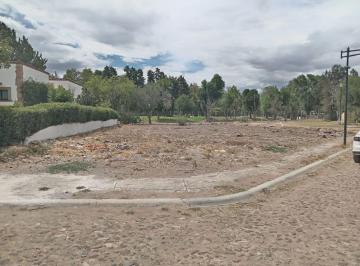 Terreno / Lote · 423m² · Magnífico Terreno en Fracc. Club de Golf Tequisquiapan, Grillos 28, Sup. 423.41 m²