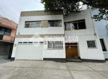 Foto · Casa - Venta