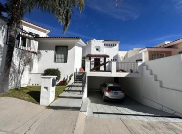 Casa en condominio de 4 habitaciones, Zapopan · Casa en Venta en Bugambilias Segunda Sección con Vista a Toda La Ciudad