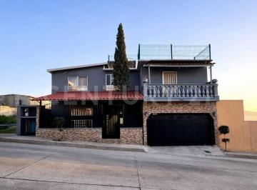 Casa · 313m² · 5 Recámaras · 1 Estacionamiento · Casa en Venta en Marquez de Leon I Ensenada