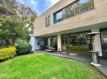 Casa de 4 habitaciones, Alvaro Obregón · Moderna Casa en Venta en Tlacopac San Ángel, con Vigilancia 24/7, Jardines y Dobles Alturas.