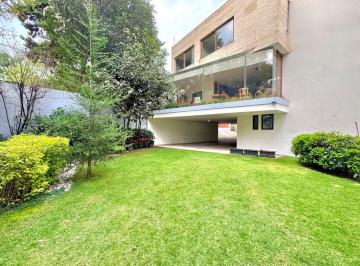 Casa de 4 habitaciones, Alvaro Obregón · Moderna Casa en Venta en Tlacopac San Ángel, con Vigilancia 24/7, Jardines y Dobles Alturas.