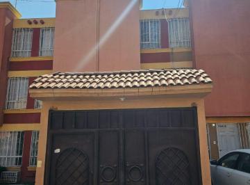 Casa de 4 habitaciones, Tecámac · Casa en Venta en Los Héroes Tecámac, Sección Bosques. Seguridad, Espacio y Excelente Precio
