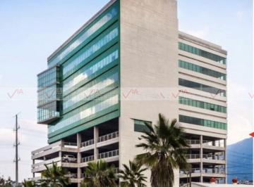 Oficina · 130m² · 5 Estacionamientos · Oficina en Renta en Empleados Sfeo