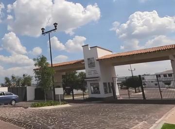 Terreno / Lote · 118m² · Lote en Venta Ciudad Maderas Marques - (4)