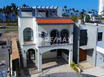 Casa · 242m² · 3 Recámaras · 1 Estacionamiento · Casa en Venta en Maralto Residencial - (4)