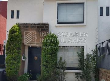 Casa · 117m² · 3 Recámaras · 2 Estacionamientos · Casa en Venta – San Pedro Cholula, Puebla