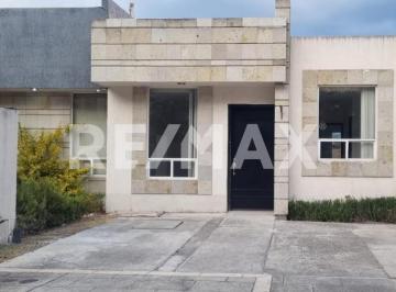 Casa · 85m² · 2 Recámaras · 2 Estacionamientos · Casa en Renta - (4)
