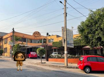 Local comercial de 12 habitaciones, Jiutepec · Plaza Comercial en Venta en Jiutepec; Morelos