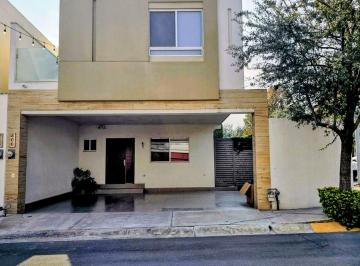 Casa de 3 habitaciones, Monterrey · Casa en Venta Puerta de Hierro Zaragoza Monterrey Nuevo León.