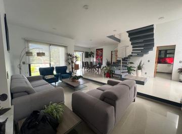 Casa de 3 habitaciones, Oaxaca de Juárez · Residencia con Acabados de Lujo en San Felipe del Agua
