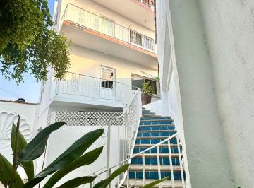 Casa de 8 habitaciones, Puerto Vallarta · Única Propiedad en Venta con Cuatro Departamentos. Ideal Para Rentarlos! a Solo 10 Min de Marina Vta