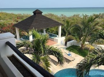 Casa de 6 habitaciones, Hunucmá · Casa Frente Al Mar en Venta | 6 Recámaras | Sisal, Yucatán