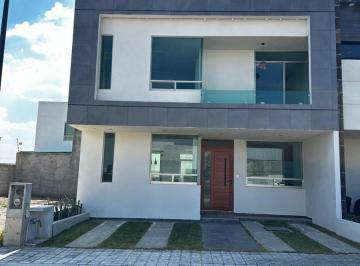 Casa de 3 habitaciones, Pachuca · Casa en Venta en Fraccionamiento Explanada Sur.