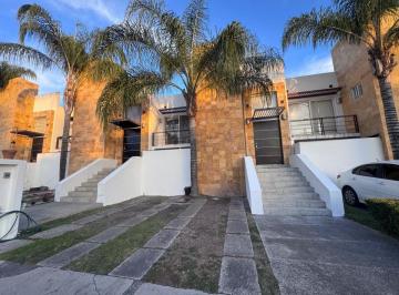 Casa en condominio de 3 habitaciones, Querétaro · Casa en Renta en Santa Fe, Juriquilla con Cuarto de Servicio.
