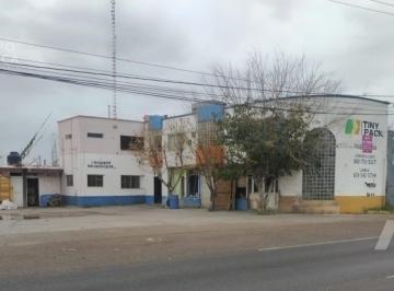 Local comercial · 795m² · 3 Recámaras · 8 Estacionamientos · Locales Comerciales
