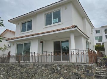 Casa en condominio · 183m² · 3 Recámaras · 2 Estacionamientos · Casa en Condominio en Renta en Colinas del Bosque 2a Sección, Corregidora, Querétaro