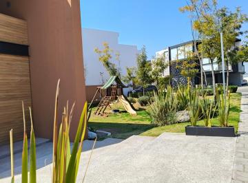 Casa · 252m² · 3 Recámaras · 2 Estacionamientos · Casa en Venta en Celestun 16 Parque México Lomas de Angelopolis