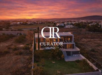 Casa · 725m² · 3 Recámaras · 6 Estacionamientos · Casa en Venta en Balcones de Juriquilla, Querétaro
