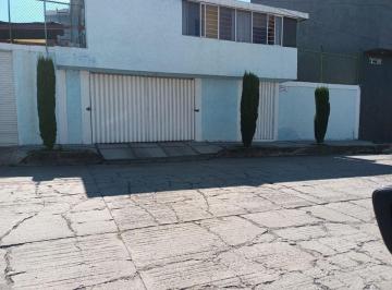 Casa de 3 habitaciones, Apizaco · Casa en Venta en Col Fátima, Apizaco