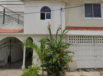 Casa en Venta de 3 habitaciones La Sirena · Casa de Recuperacion Bancaria en Venta
