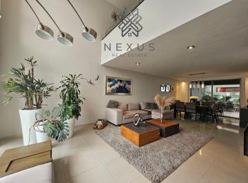66ef450658f2f547e7dd0ce3d02500d21c91e3dc345a9196819c9101a879bcb2 · Casa en Venta, Bosque Esmeralda.