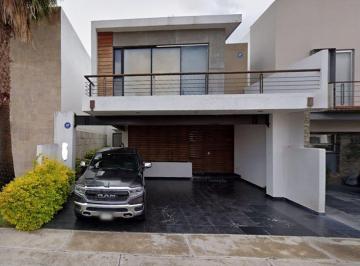 Casa de 3 habitaciones, Querétaro · Casa en Venta en Cumbres del Lago ¡Invierte en Una Propiedad de Recuperaciòn Hipotecaria!
