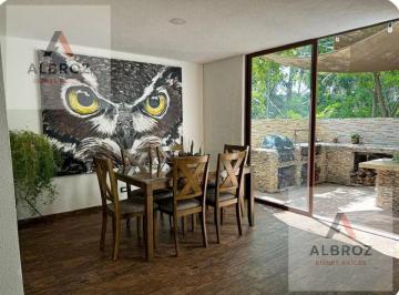 Casa · 201m² · 3 Recámaras · 2 Estacionamientos · Casa en Venta